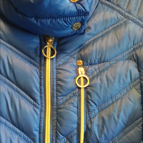 ๐HOST PICK 3/4 ๐Michael Kors๐ - Picture 4 of 8